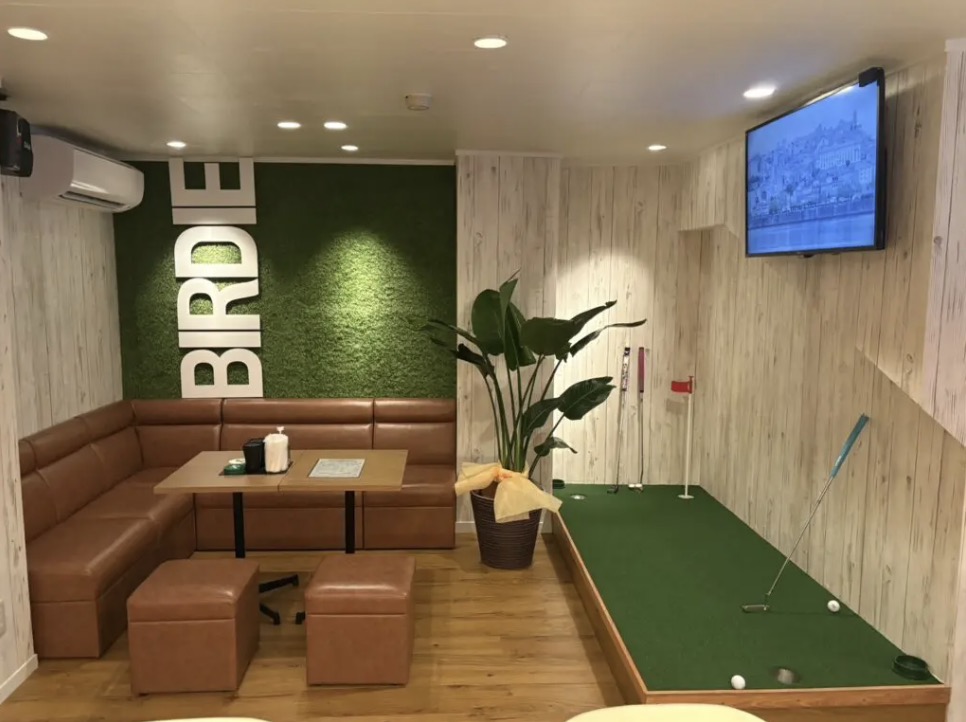 バーディー （SNACK BIRDIE）内装画像