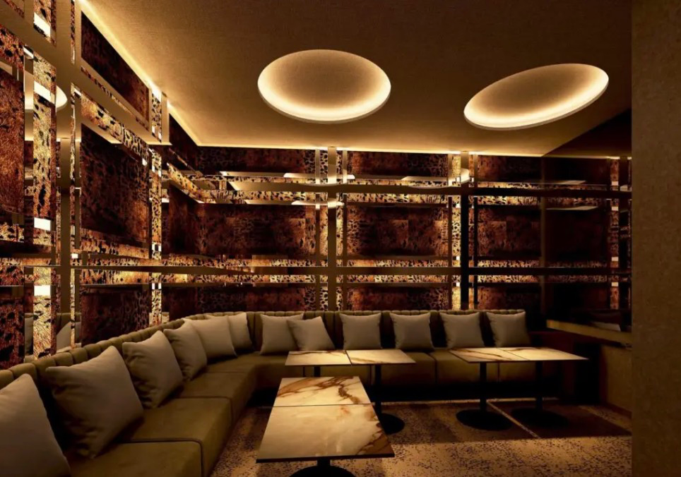 クラッシュ （CRUSH）内装画像