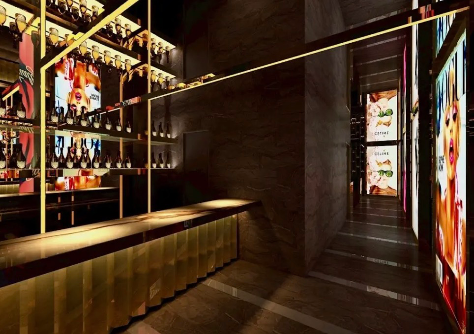 クラッシュ （CRUSH）内装画像